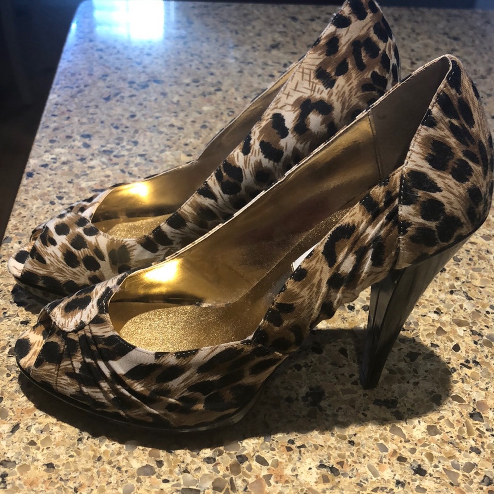 Steve Madden Leopard Peep Toe Heels